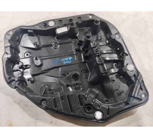 Стеклоподъемник (задний правый)