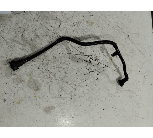 Трубка топливная