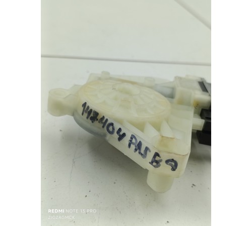 Моторчик стеклоподъемника задний левый