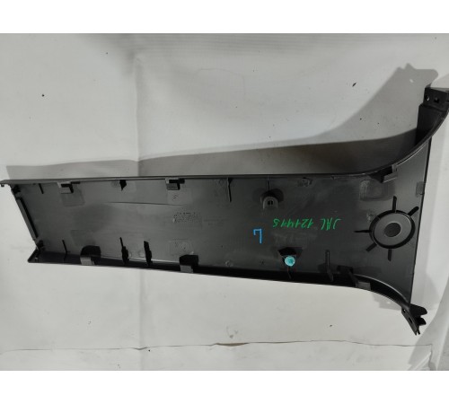 Обшивка центральной стойки левая нижняя