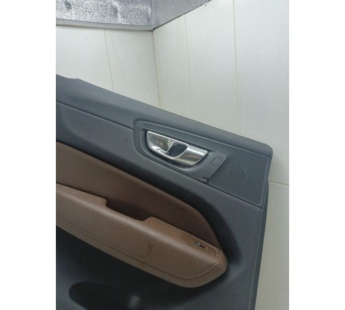 Обшивка двери задняя левая