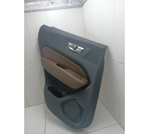 Обшивка двери задняя левая