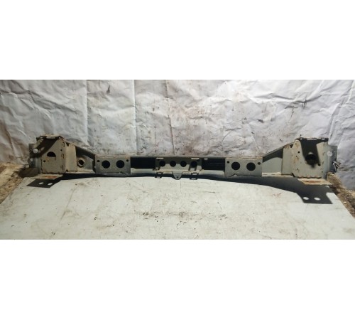 Усилитель переднего бампера