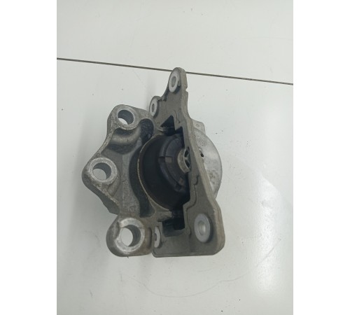 Опора двигателя левая