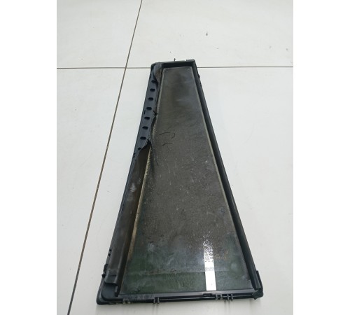 Форточка двери глухая задняя левая