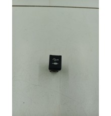 Разъём USB/AUX