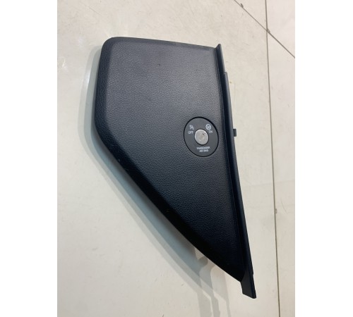 Накладка торпеды (правая)