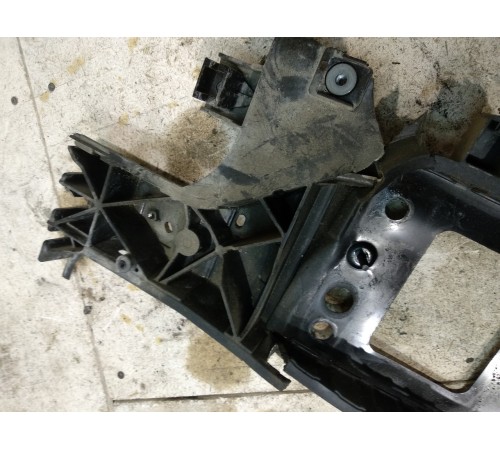 Панель передняя