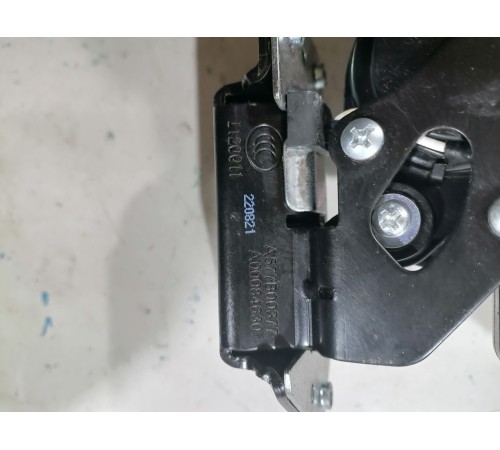 Замок крышки двери багажника