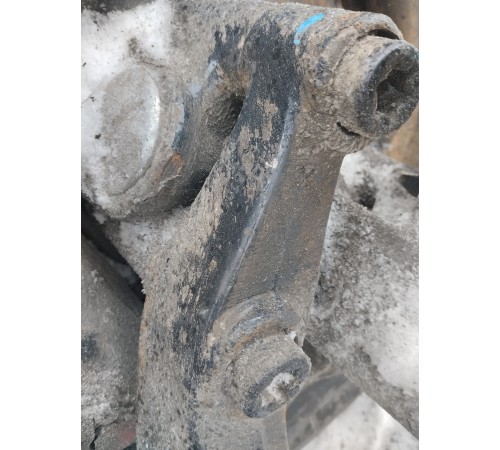 Рычаг подвески передний левый