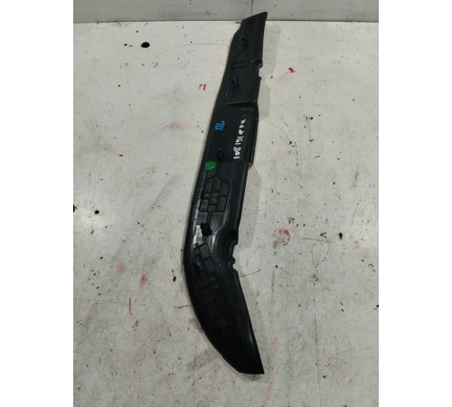 Пыльник крыла передний левый