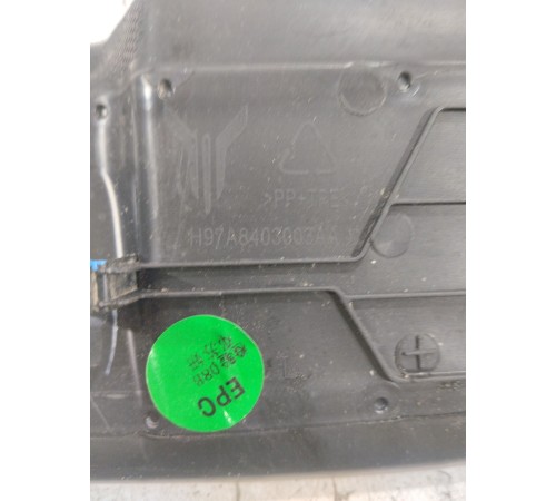 Пыльник крыла передний левый