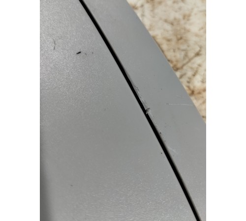 Плафон внутреннего освещения салона передний