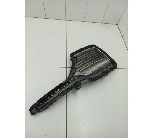 Рамка противотуманной фары ДХО левая