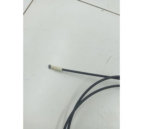 Трос открывания капота