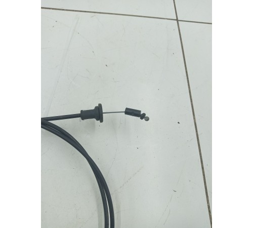 Трос открывания капота