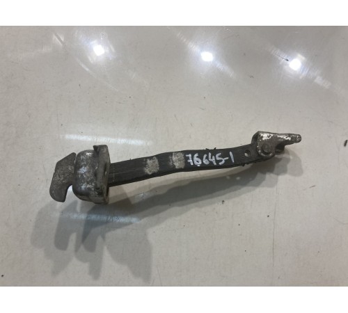 Ограничитель двери (передний, правый)