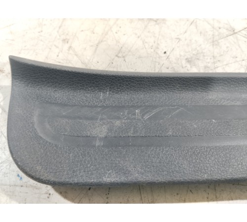 Накладка порога задняя правая