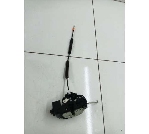 Замок двери задний левый