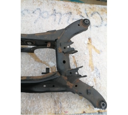 Балка задняя