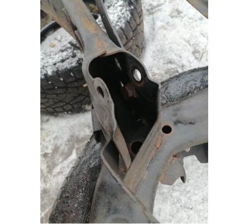 Балка задняя