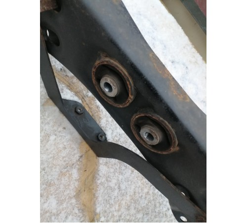 Балка задняя