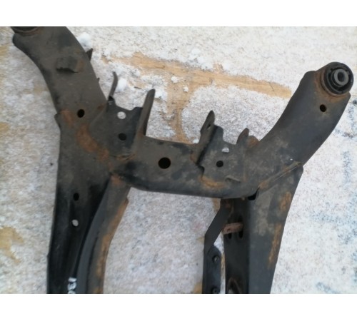 Балка задняя