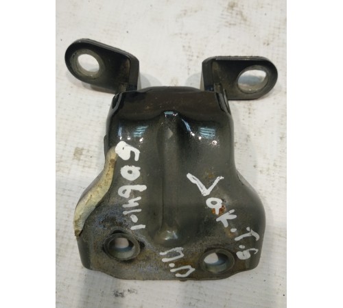 Петля двери передней нижняя