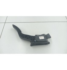 Педаль акселератор (газа)