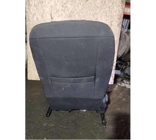 Сиденье переднее правое