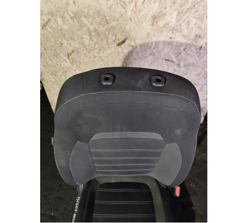 Сиденье переднее правое