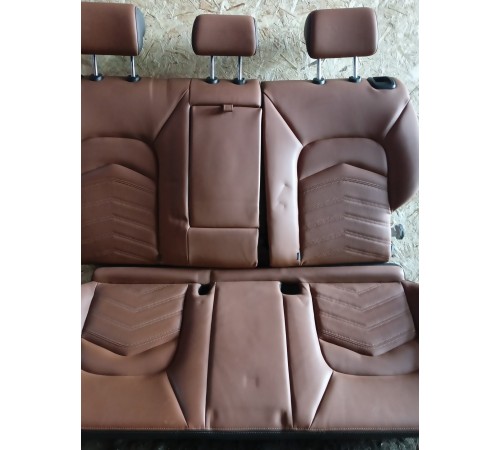 Задний ряд сидений