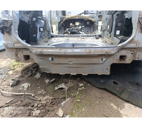 Панель задняя