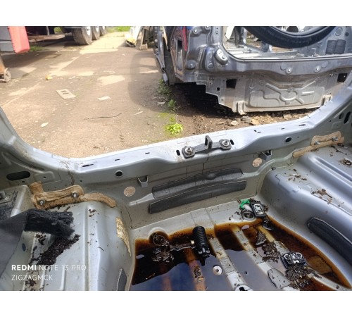 Панель задняя