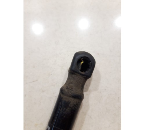 Амортизатор крышки багажника(правый)