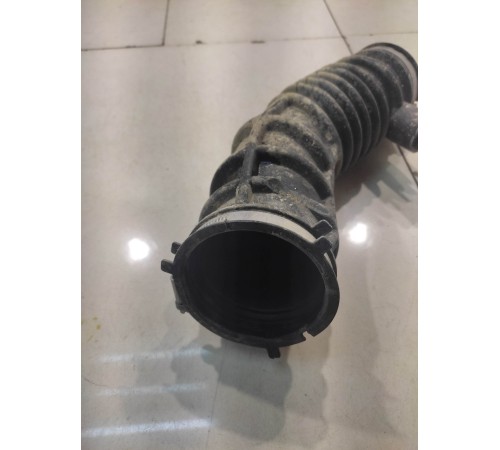 Патрубок воздушного фильтра