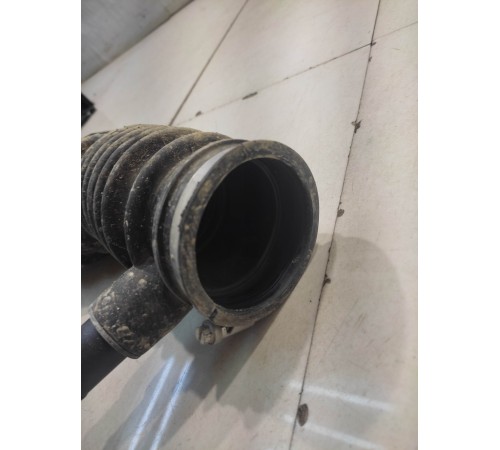 Патрубок воздушного фильтра