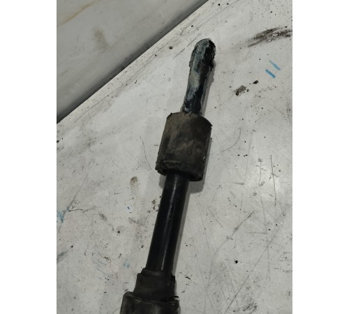 Привод (полуось) передний правый