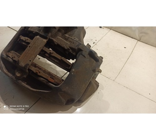 Суппорт (задний, правый)