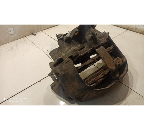 Суппорт (задний, правый)