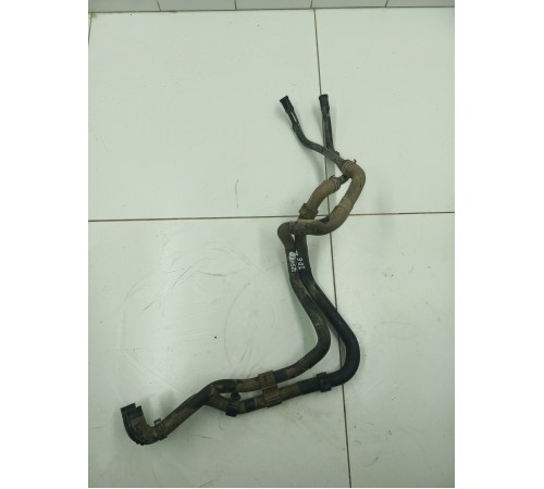 Патрубок системы охлаждения