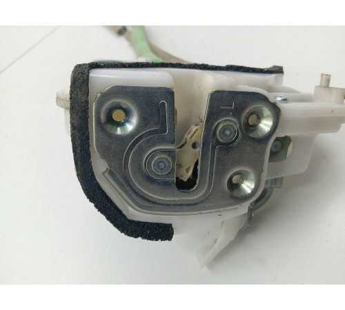 Замок двери задний левый