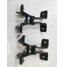 Петля крышки багажника