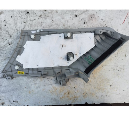 Обшивка стойки задняя правая