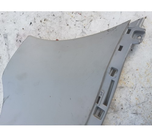 Обшивка стойки задняя правая