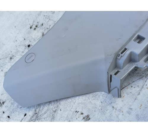 Обшивка стойки задняя правая