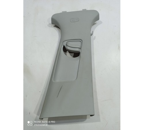 Обшивка центральной стойки правая верхняя