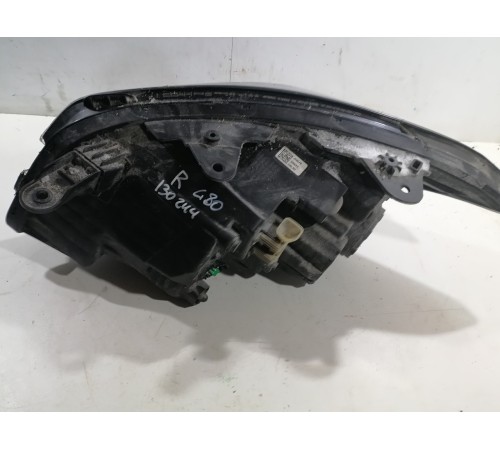 Фара правая LED