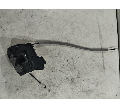 Замок двери передний правый