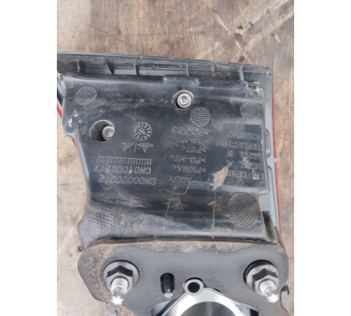 Фонарь крышки двери багажника левый внутренний